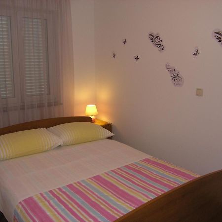 Apartments Biljana For Relaxing Holidays In Baska Exteriér fotografie