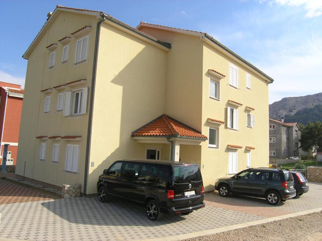 Apartments Biljana For Relaxing Holidays In Baska Exteriér fotografie